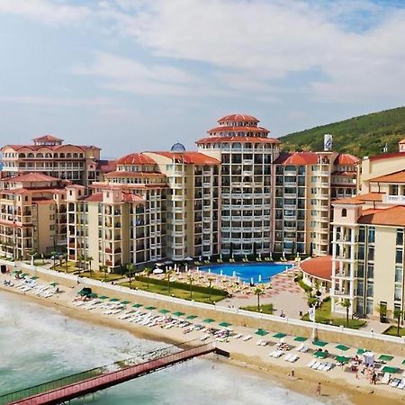 Andalucia Beach - Sea Viev Apartments Elenite Kültér fotó