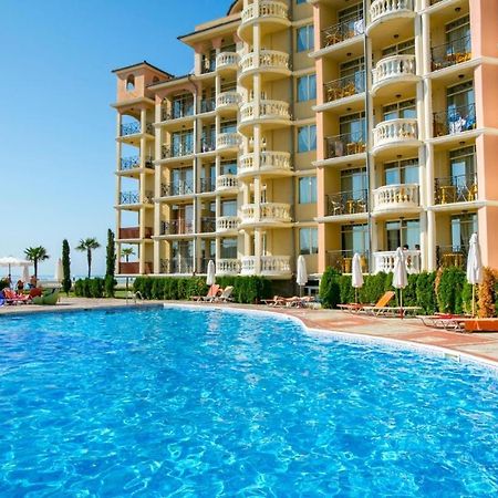 Andalucia Beach - Sea Viev Apartments Elenite Kültér fotó